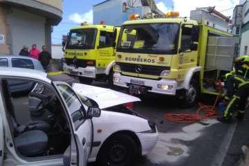 Accidente de tráfico en la carretera del Valle de los Nueve (Foto TA)